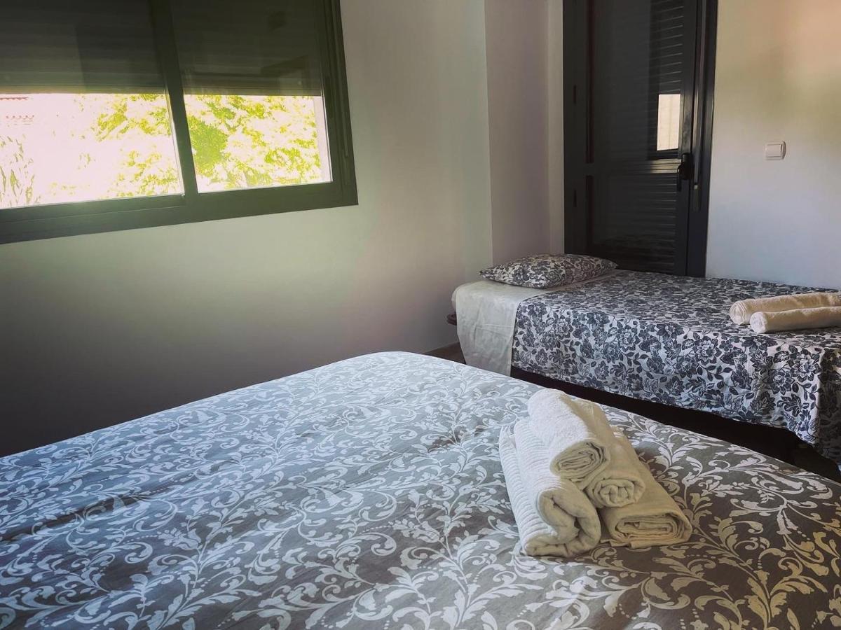 Stelarium-Suite Con Bano Privado En Casa Compartida-Uebica2 Mairena del Aljarafe Buitenkant foto