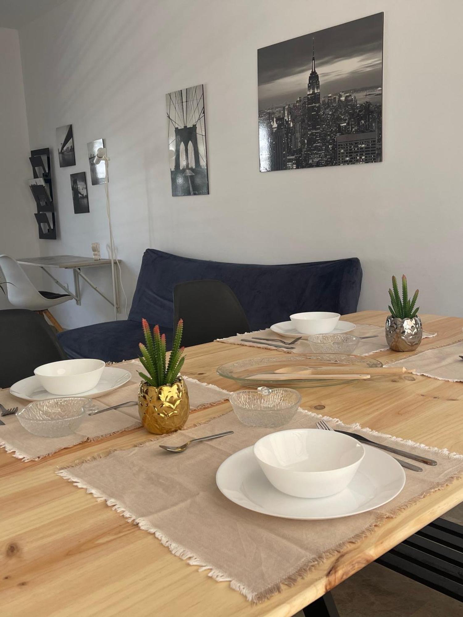Stelarium-Suite Con Bano Privado En Casa Compartida-Uebica2 Mairena del Aljarafe Buitenkant foto